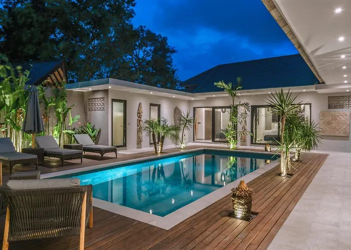 Batik - Brand New & Stylish 3br In Seminyak! Villa