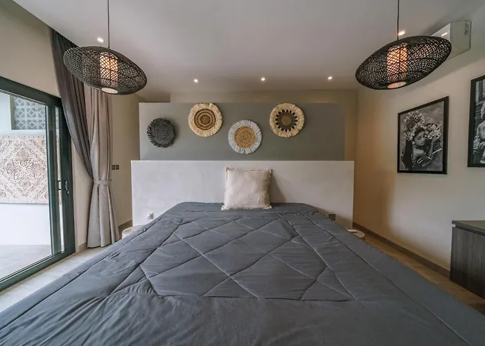Batik - Brand New & Stylish 3br In Seminyak! Villa Seminyak