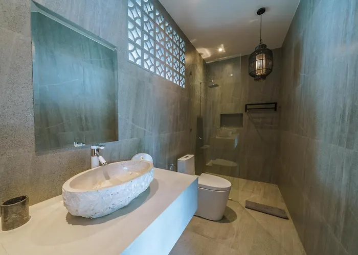 Batik - Brand New & Stylish 3br In Seminyak! Villa