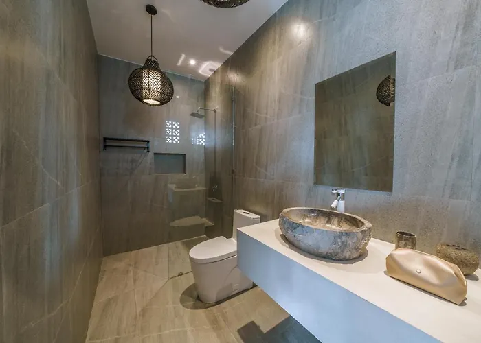 Batik - Brand New & Stylish 3br In Seminyak! Villa Seminyak