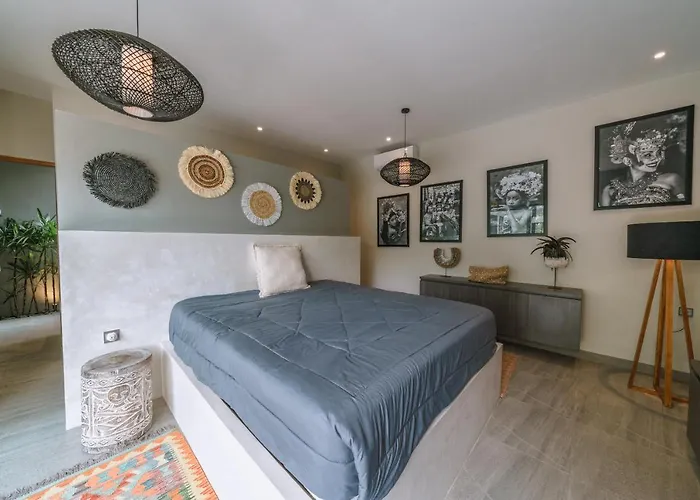 Villa Batik - Brand New & Stylish 3br In Seminyak!