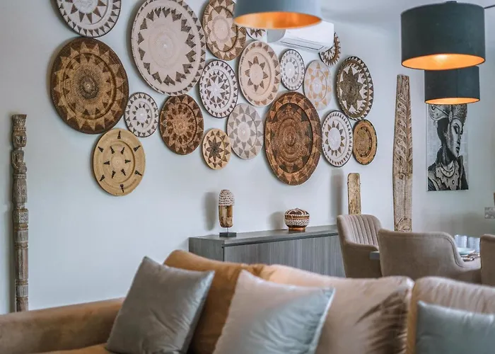 Batik - Brand New & Stylish 3br In Seminyak! Villa