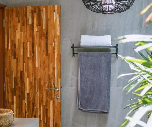 Batik - Brand New & Stylish 3br In Seminyak! Villa Seminyak