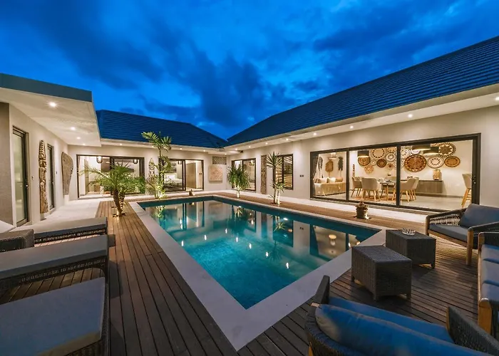 Batik - Brand New & Stylish 3br In Seminyak! Villa *