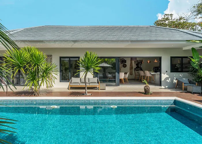 Batik - Brand New & Stylish 3br In Seminyak! Villa *